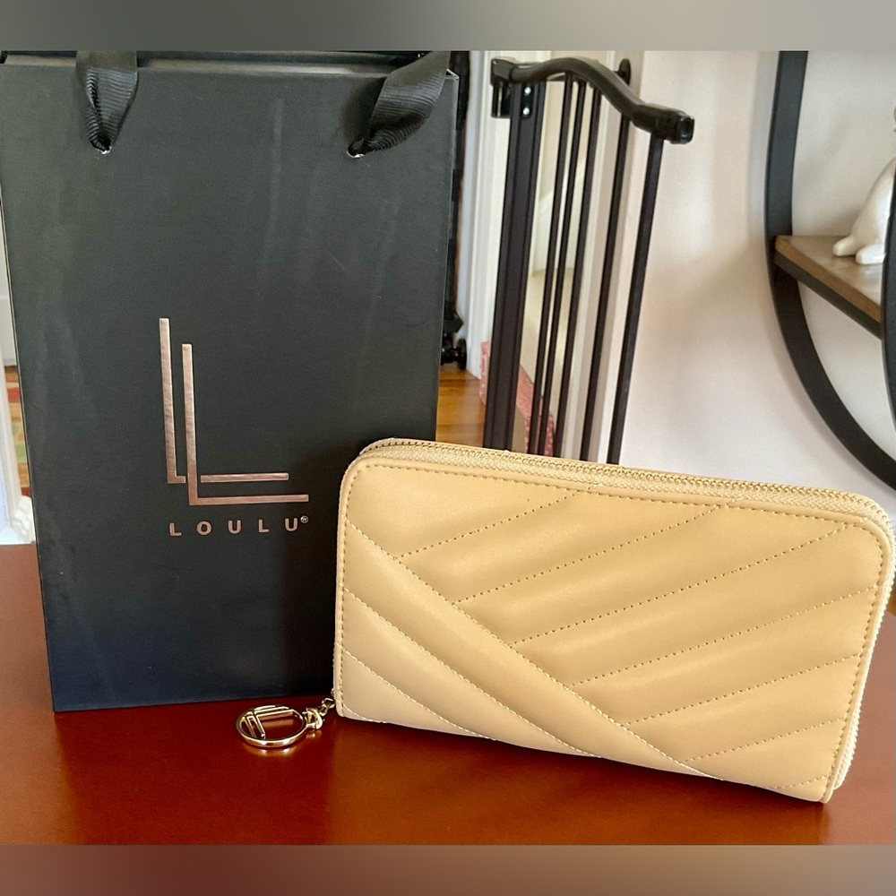 Loulu Cream Quilted Wallet